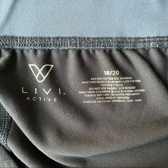 Lane Bryant Livi Active Dry-Wick Colorblock Capri - Picture 4 of 8